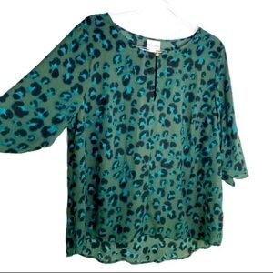 Ava & Viv New w/o tags Emerald Animal Print top
